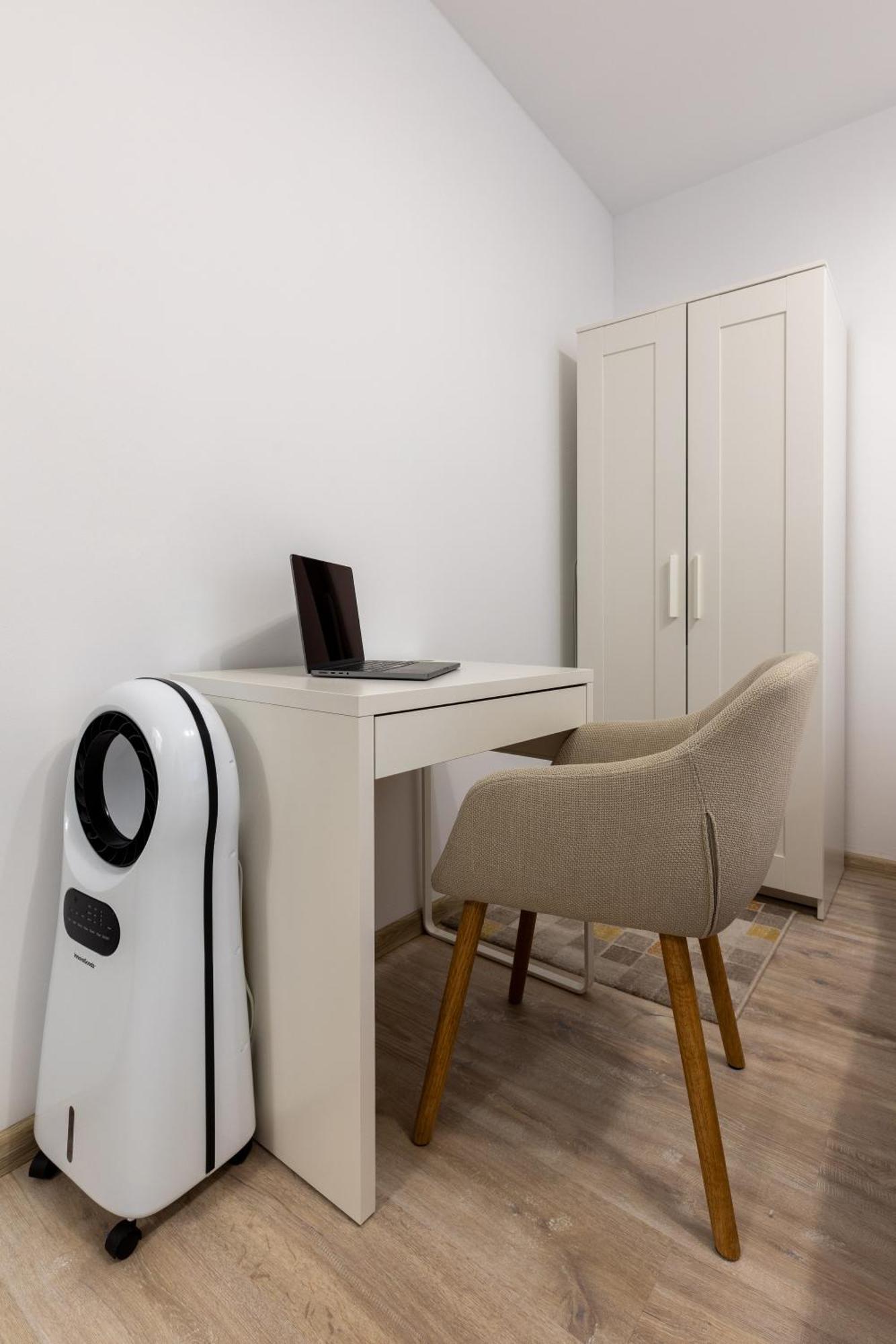 Ferienwohnung Minerva Studio Craiova Exterior foto